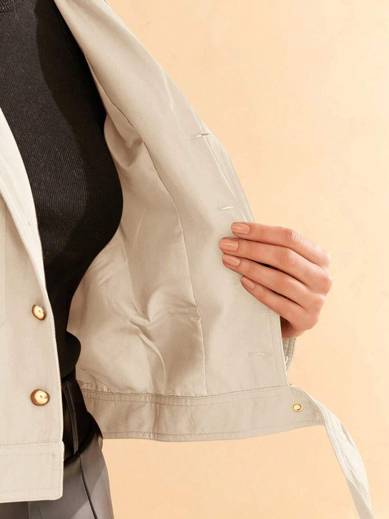 Jaqueta Feminina em Poliéster com Bolso e Fivela Casual Bellizzi 