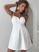 Vestido Curto com alcinhas Elegante - Detalhes com Prega no Bustão e Cintura Bellizzi 