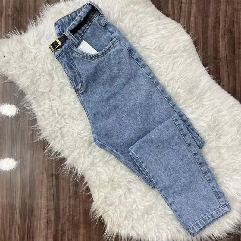 Calça Jeans Mom Feminina Jeans Sem Elastano com Cinto Casual Bellizzi 