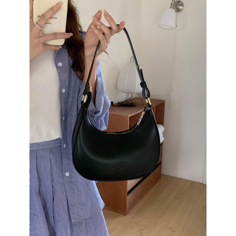 Bolsa de Ombro Feminina Meia Lua Sintética Estilo Minimalista Bellizzi 