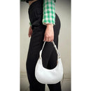 Bolsa de Ombro Feminina Meia Lua Sintética Estilo Minimalista Bellizzi 